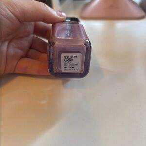 About Face Reflective Liquid Highlighter